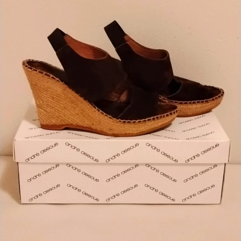 Andre Assous Reese Hi Chocolate Suede Wedge Espadrille Sandals Brown Size 7 - Picture 5 of 5